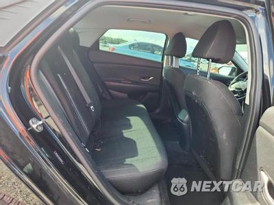 Zdjęcie 10 z 12 samochodu: 2021 HYUNDAI ELANTRA SEL VIN:5NPLM4AG6MH028253 - miniatura