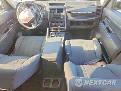 Zdjęcie 8 z 12 samochodu: 2011 JEEP LIBERTY SPORT VIN:1J4PN2GK1BW549106 - miniatura