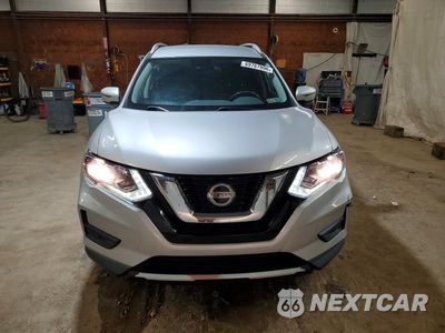 Piąte zdjęcie samochodu w środku: 2019 NISSAN ROGUE S VIN:5N1AT2MV8KC785829 - miniatura