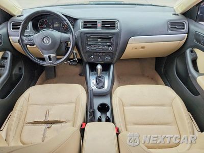 Zdjęcie 8 z 13 samochodu: 2014 VOLKSWAGEN JETTA SE VIN:3VWD07AJ6EM444714 - miniatura