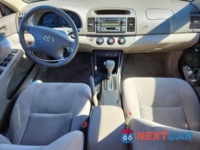 Zdjęcie 8 z 13 samochodu: 2003 TOYOTA CAMRY LE VIN:JTDBE32K230145183 - miniatura