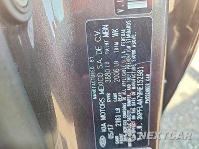 Zdjęcie 12 z 12 samochodu: 2017 KIA FORTE LX VIN:3KPFL4A79HE152981 - miniatura
