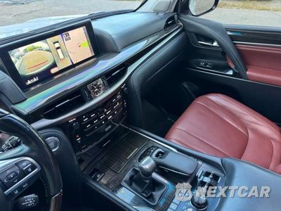 Zdjęcie 13 z 14 samochodu: 2017 LEXUS LX 570 VIN:JTJHY7AX2H4224341 - miniatura