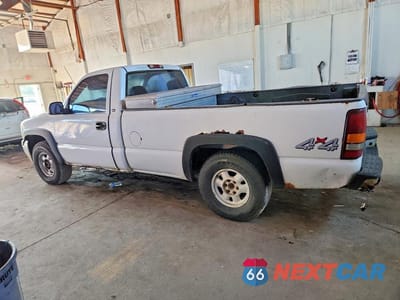 Drugie zdjęcie samochodu z przodu: 2000 GMC NEW SIERRA K1500 VIN:1GTEK14T3YE319837 - miniatura