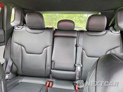 Zdjęcie 10 z 13 samochodu: 2025 JEEP COMPASS LIMITED VIN:3C4NJDCN0ST565128 - miniatura