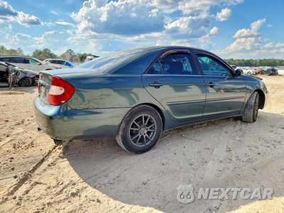 Trzecie zdjęcie samochodu z tyłu: 2004 TOYOTA CAMRY LE VIN:4T1BE32KX4U341281 - miniatura