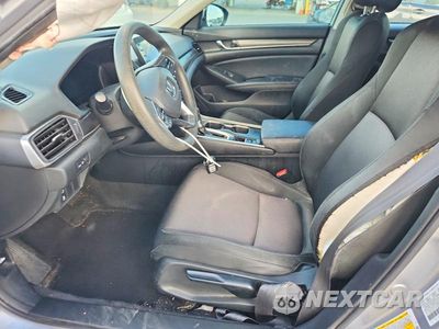 Zdjęcie 7 z 12 samochodu: 2020 HONDA ACCORD LX VIN:1HGCV1F11LA070854 - miniatura