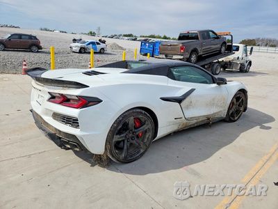 Trzecie zdjęcie samochodu z tyłu: 2025 CHEVROLET CORVETTE E-RAY 3LZ VIN:1G1YM3D44S5501011 - miniatura