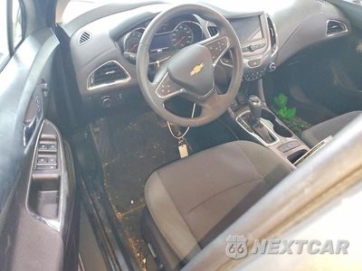 Zdjęcie 8 z 12 samochodu: 2018 CHEVROLET CRUZE LT VIN:1G1BE5SM2J7245374 - miniatura
