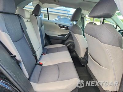 Zdjęcie 10 z 12 samochodu: 2024 TOYOTA RAV4 HYBRID XLE VIN:JTMRWRFV0RD237736 - miniatura