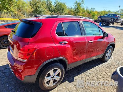 Trzecie zdjęcie samochodu z tyłu: 2018 CHEVROLET TRAX 1LT VIN:3GNCJPSB6JL156993 - miniatura