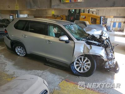 Czwarte zdjęcie samochodu z boku: 2025 TOYOTA GRAND HIGHLANDER XLE VIN:5TDAAAB59SS082861 - miniatura
