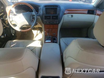 Zdjęcie 8 z 12 samochodu: 2006 LEXUS LS 430 VIN:JTHBN36F765039430 - miniatura