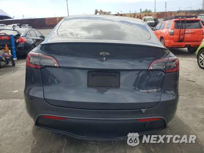 Zdjęcie 6 z 12 samochodu: 2022 TESLA MODEL Y VIN:7SAYGDEF2NF405775 - miniatura