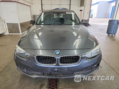 Piąte zdjęcie samochodu w środku: 2016 BMW 320 XI VIN:WBA8E5G54GNU19112 - miniatura