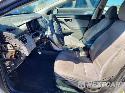 Zdjęcie 7 z 12 samochodu: 2013 HYUNDAI ELANTRA GLS VIN:5NPDH4AE7DH170005 - miniatura