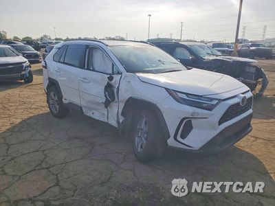 Czwarte zdjęcie samochodu z boku: 2023 TOYOTA RAV4 HYBRID XLE VIN:4T3RWRFV8PU104674 - miniatura