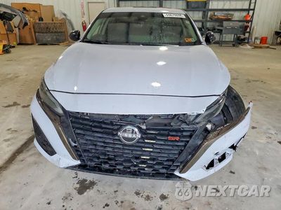 Piąte zdjęcie samochodu w środku: 2023 NISSAN ALTIMA SR VIN:1N4BL4CW7PN327912 - miniatura