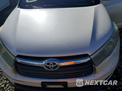 Zdjęcie 12 z 13 samochodu: 2015 TOYOTA HIGHLANDER LE VIN:5TDBKRFH8FS109445 - miniatura