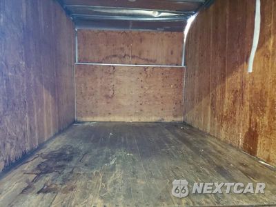 Zdjęcie 10 z 13 samochodu: 2001 FORD E-350 BOX TRUCK VIN:1FDSE35L31HB00199 - miniatura