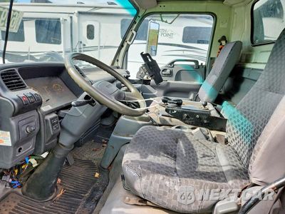Zdjęcie 7 z 11 samochodu: 2007 ISUZU NPR VIN:JALC4B16477010787 - miniatura