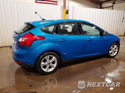 Trzecie zdjęcie samochodu z tyłu: 2013 FORD FOCUS SE VIN:1FADP3K2XDL103711 - miniatura