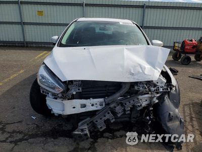 Piąte zdjęcie samochodu w środku: 2015 FORD FOCUS SE VIN:1FADP3K22FL304084 - miniatura
