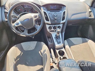 Zdjęcie 8 z 12 samochodu: 2014 FORD FOCUS SE VIN:1FADP3F2XEL457918 - miniatura