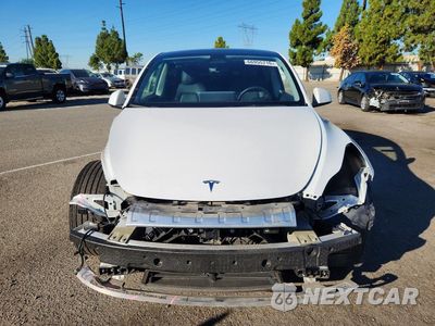 Piąte zdjęcie samochodu w środku: 2021 TESLA MODEL Y VIN:5YJYGDEF3MF240086 - miniatura