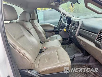 Zdjęcie 10 z 12 samochodu: 2019 FORD F350 SUPER DUTY VIN:1FDRF3G62KEG57546 - miniatura