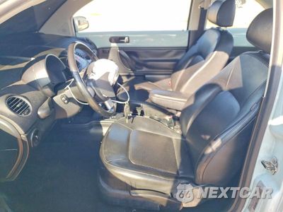 Zdjęcie 7 z 12 samochodu: 2010 VOLKSWAGEN NEW BEETLE VIN:3VWPG3AGXAM035132 - miniatura