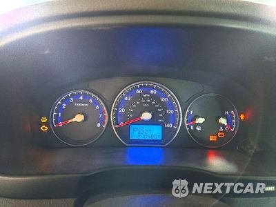 Zdjęcie 9 z 13 samochodu: 2010 HYUNDAI SANTA FE GLS VIN:5NMSG3AB5AH394585 - miniatura