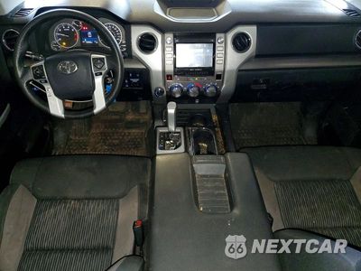 Zdjęcie 8 z 12 samochodu: 2017 TOYOTA TUNDRA SR5 VIN:5TFUW5F17HX591170 - miniatura