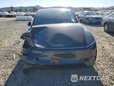 Piąte zdjęcie samochodu w środku: 2026 TESLA MODEL Y VIN:7SAYGDEE7TF328406 - miniatura