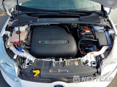 Zdjęcie 11 z 12 samochodu: 2016 FORD FOCUS BEV VIN:1FADP3R48GL227410 - miniatura