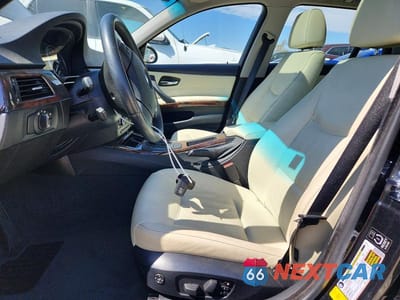 Zdjęcie 7 z 12 samochodu: 2007 BMW 328 IT VIN:WBAVS13567FX16029 - miniatura