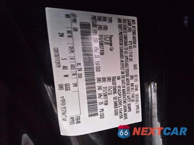 Zdjęcie 12 z 12 samochodu: 2014 FORD FOCUS TITANIUM VIN:1FADP3J29EL104156 - miniatura