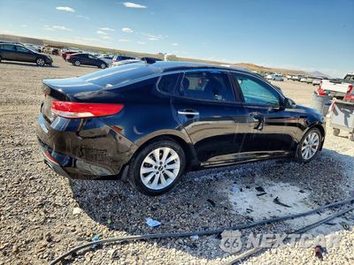 Trzecie zdjęcie samochodu z tyłu: 2016 KIA OPTIMA EX VIN:5XXGU4L3XGG057900 - miniatura