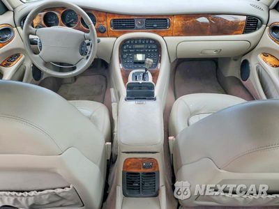 Zdjęcie 8 z 12 samochodu: 2003 JAGUAR XJ8 VIN:SAJDA14C33LF54200 - miniatura