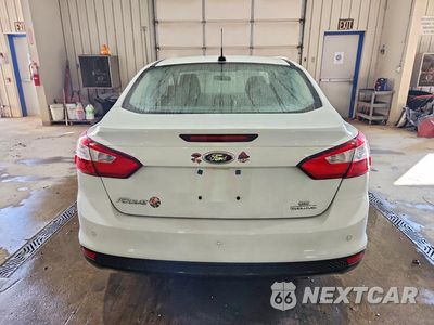 Zdjęcie 6 z 12 samochodu: 2014 FORD FOCUS SE VIN:1FADP3F28EL309847 - miniatura