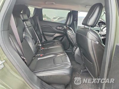 Zdjęcie 11 z 13 samochodu: 2019 JEEP CHEROKEE LATITUDE PLUS VIN:1C4PJMLN5KD341772 - miniatura