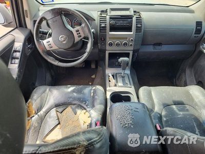 Zdjęcie 8 z 12 samochodu: 2005 NISSAN PATHFINDER XE VIN:5N1AR18UX5C783840 - miniatura