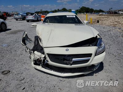 Piąte zdjęcie samochodu w środku: 2013 MERCEDES-BENZ SLK 250 VIN:WDDPK4HA3DF061249 - miniatura