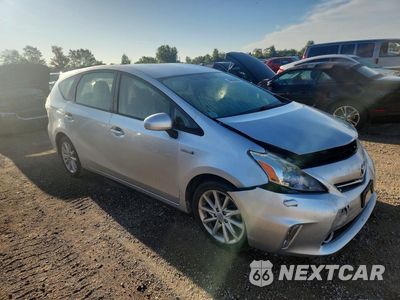 Czwarte zdjęcie samochodu z boku: 2012 TOYOTA PRIUS V FIVE VIN:JTDZN3EU7C3136151 - miniatura