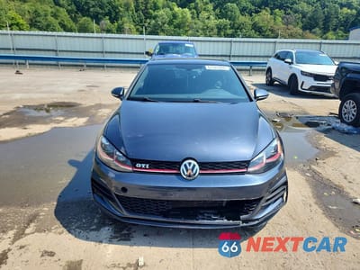 Piąte zdjęcie samochodu w środku: 2018 VOLKSWAGEN GTI S VIN:3VW547AU9JM251518 - miniatura