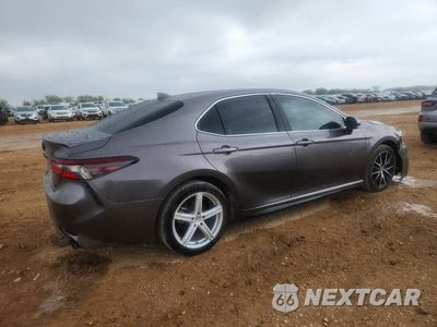 Trzecie zdjęcie samochodu z tyłu: 2023 TOYOTA CAMRY SE VIN:4T1T11AK1PU756323 - miniatura