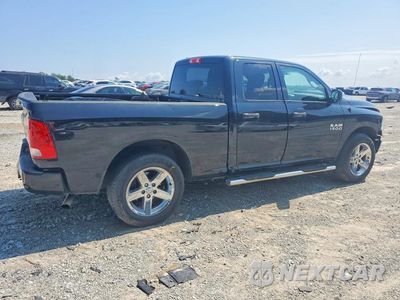 Trzecie zdjęcie samochodu z tyłu: 2018 RAM 1500 ST VIN:1C6RR7FG8JS136934 - miniatura