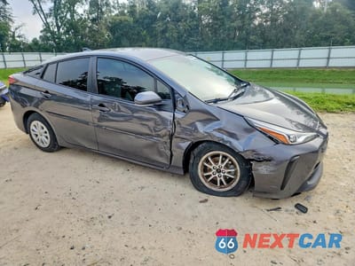 Czwarte zdjęcie samochodu z boku: 2021 TOYOTA PRIUS LE VIN:JTDKAMFU3M3138918 - miniatura