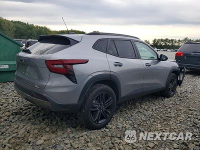 Trzecie zdjęcie samochodu z tyłu: 2024 CHEVROLET TRAX ACTIV VIN:KL77LKE25RC131896 - miniatura