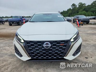 Piąte zdjęcie samochodu w środku: 2023 NISSAN ALTIMA SR VIN:1N4BL4CV2PN404662 - miniatura
